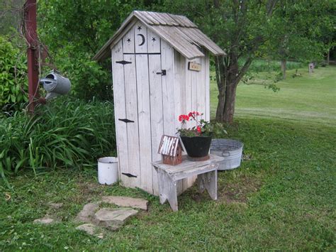 Primitive Out House Look Perfect For Tool Shed In The South