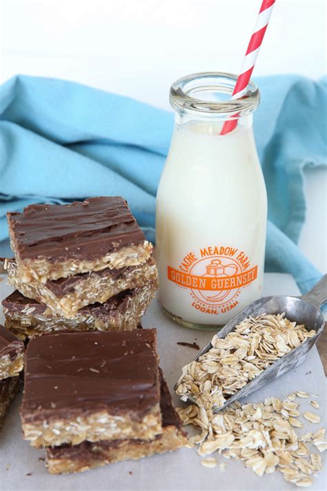 Melt chocolate chips in either a double boiler or in in the microwave. No-Bake Peanut Butter Oatmeal Bars Recipe