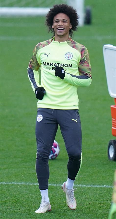 Manchester city have signed germany international leroy sane from schalke for an undisclosed fee. Foot: Leroy Sané transféré de Manchester City au Bayern Munich