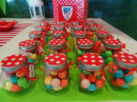 Check spelling or type a new query. Original chuches: Mesa de chuches del Atlético Bilbao para ...