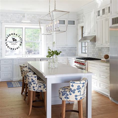 You've got a small kitchen, we've got 40+ of the best ideas to make it better. Coastal Homes: 54 Ideas - Decoholic