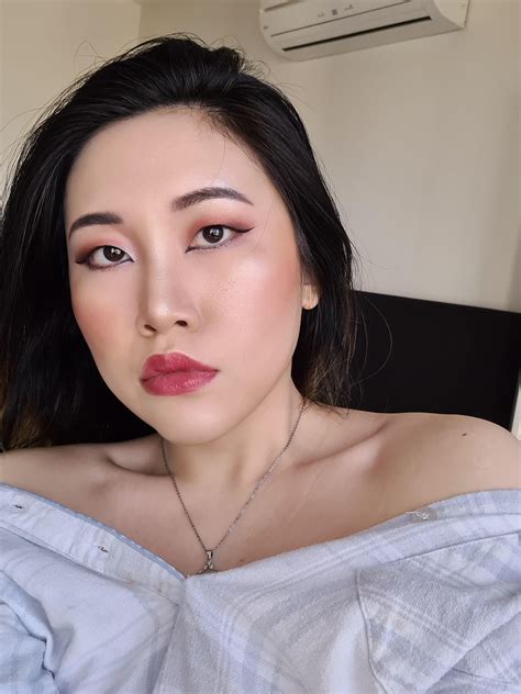 Tried Out The Fox Eye Trend On My Asian Eyes Makeup Beauty Asian Eyes Eye Trends Fox Eyes