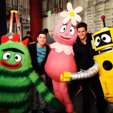 Nickalive Nickelodeon Usa To Premiere Brand New Big Time Rush Episode Big Time Cameos