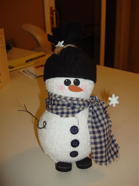 Sock Snowman So Cute And So Easy To Make Snowman Crafts Sock