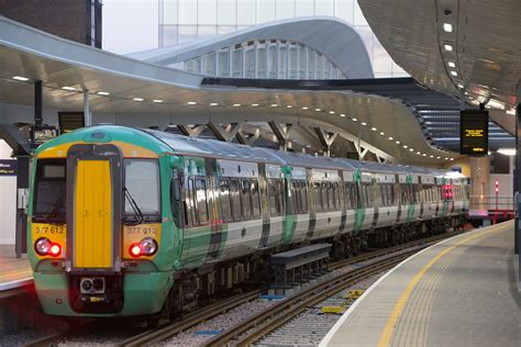 Timelapse And Pictures Thameslink Programme On Track As New Platforms