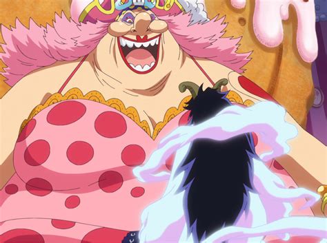 Big mom is one of the yonko of the new world in one piece and a pirate with a bounty of over 4.3 billion berries on her head. Image - Big Mom Commissions Caesar.png | One Piece Wiki ...
