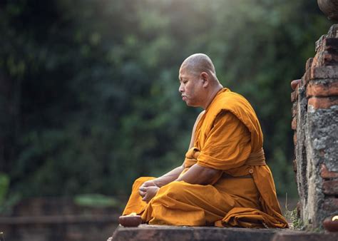 Why Do Buddhist Monks Shave Their Heads Headblade