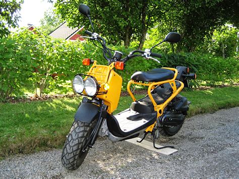 Honda Zoomer 50cc Scooter Reviews Prices Ratings With Various Photos