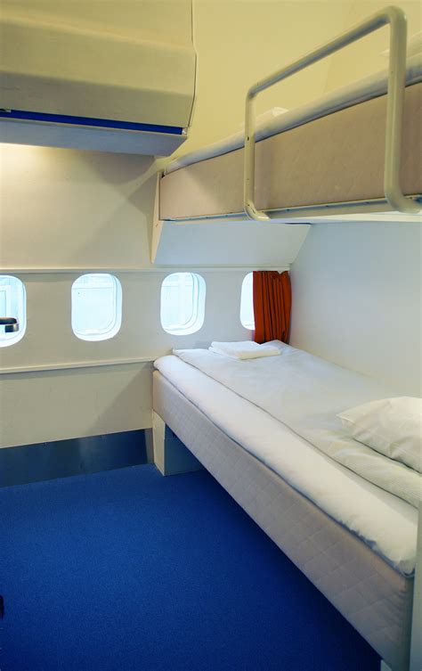 Two Bed Male Dorm - Jumbostay