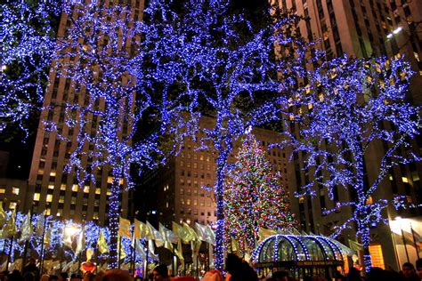 Holiday Lights In Nyc Holiday Day New York Christmas Blue Christmas