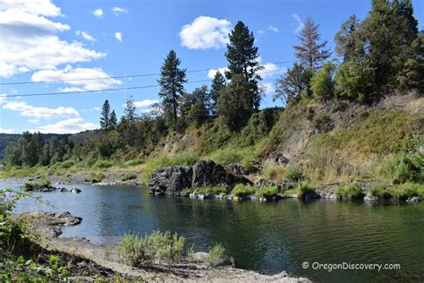 South Umpqua Bridge Days Creek Rockhounding And Swimming Oregon