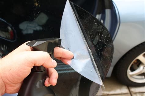 Car window tint is an excellent way if you want privacy or protect yourself from the sun. 5 Simple Steps For Removing The Window Tint Near Me - Window Tint Z