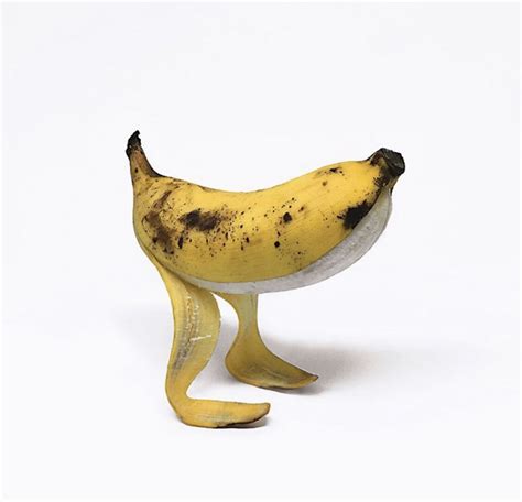 Standing Banana Von Andre Brik Zeichenfabrik Galerie