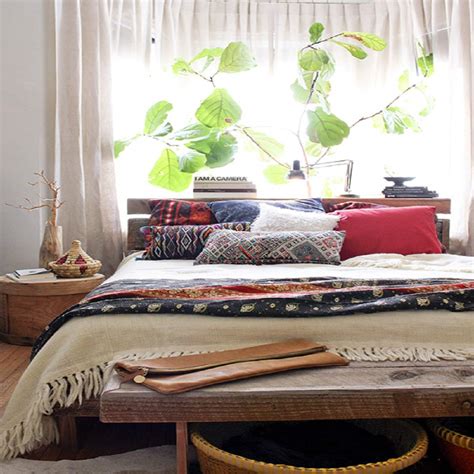 Decorating The Bedroom With Plants Or A Botanical Theme