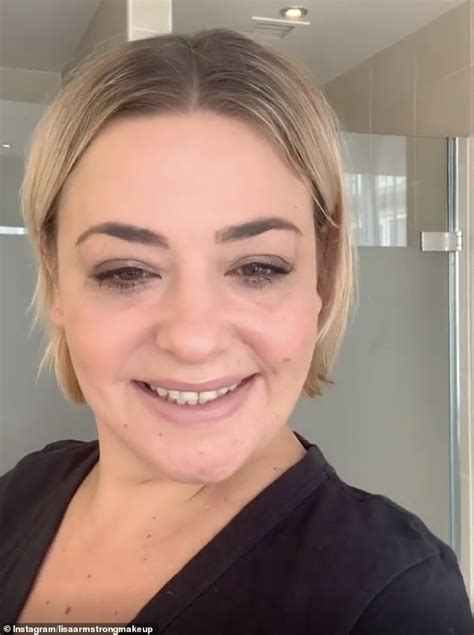 Lisa Armstrong Showcases Her Makeup Artist Talent Daily Mail Online