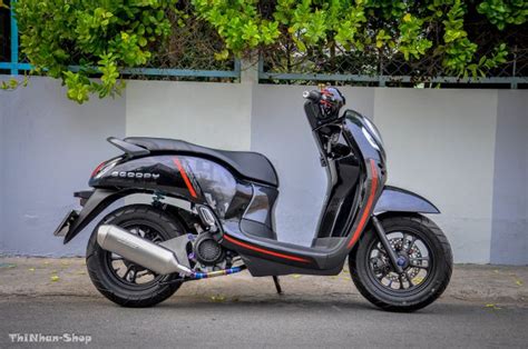 Modifikasi Minimalis Honda Scoopy Tampang Keren Kakinya Istimewa