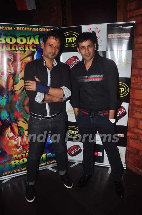 Meet Brothers Pose For The Media At Sonu Nigam And Bickram Ghoshs