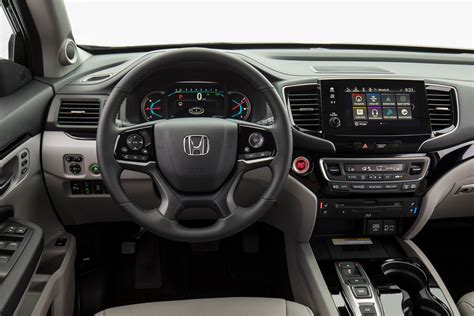 Compared 2022 Kia Telluride Vs 2022 Honda Pilot Capital One Auto
