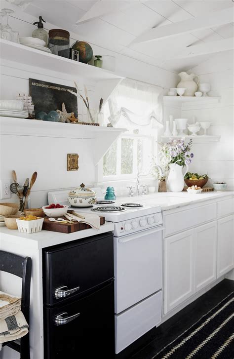 19 Gorgeous She Sheds That Youll Want To Retreat To Asap Cuisines