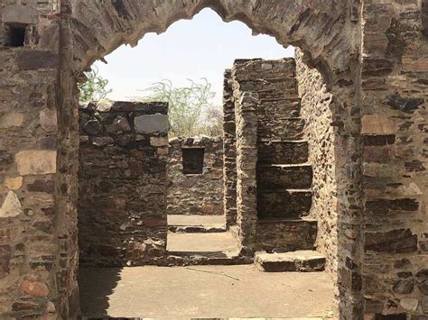 Bhangarh Fort Rajasthan One Of The Most Haunted Ghost Towns In India