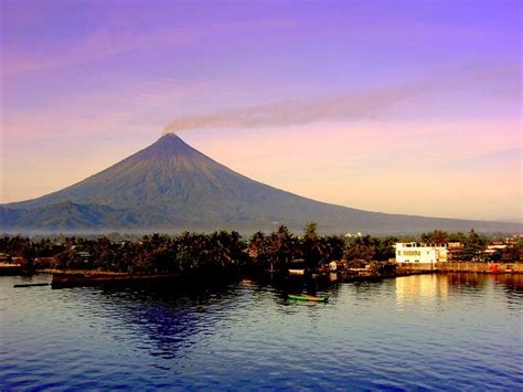Mayon Volcano The Volcano With The Perfect Cone Amusing Planet