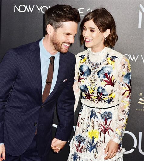 Mean Girls Lizzy Caplan Is Engaged Actress Set To Wed Actor Tom Riley E News