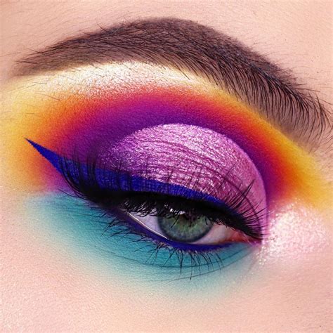 Gorgeous Sunset And Purple Eyeshadow Blue Wing Eyeliner Sunset Makeup