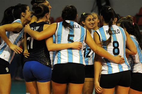 The 19 years old outside hitter is one of the big promises of the argentine volleyball. Santafesinas protagonistas del Mundial Sub23 de Voleibol ...