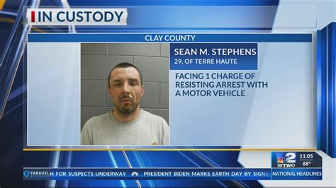 Clay County K9 Sniffs Out Terre Haute Man Hiding From Police Youtube