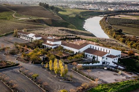 Ihr wertvolles reisewissen ist jetzt gefragt. Bodegas Campos Córdoba - Home - Córdoba, Spain - Menu ...