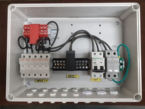 Rectangle Solar Array Junction 4 In 1 Out Dc Distribution Box At Rs