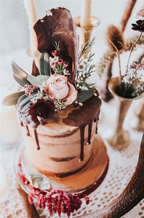 20 Trendy Drip Wedding Cakes That Make Your Dessert Table