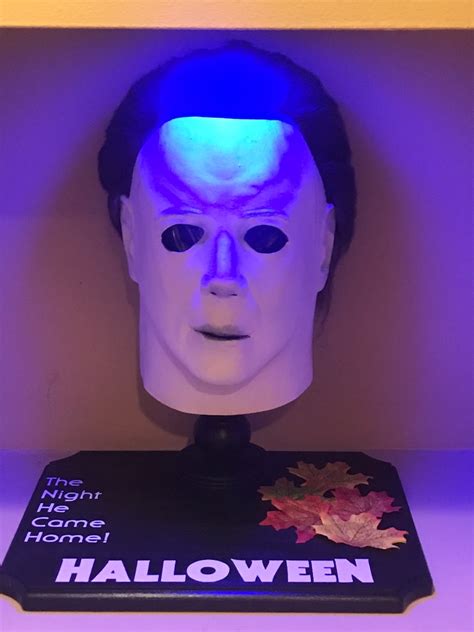 Halloween Michael Myers Mask Stand Display Prop Replica Etsy