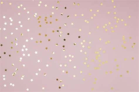 Tutorial on how to make aesthetic backgrounds for a macbook or iphone. Pink Background With Golden Stars | Pink background ...