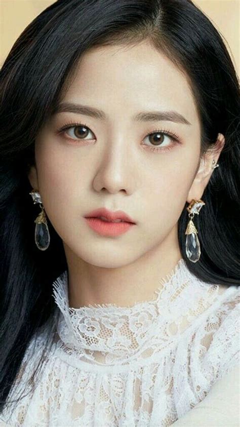 Kim ji soo atau yang lebih dikenal jisoo blackpink, lahir pada tanggal 3 januari 1995 di korea selatan. Stunning Jisoo (With images) | Blackpink jisoo, Blackpink photos, Blackpink
