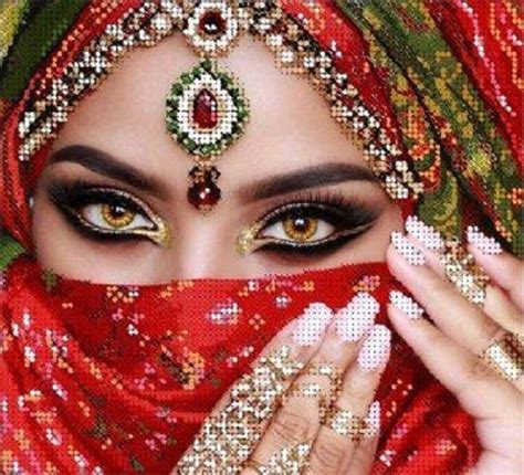 Arabian Eyes Arabian Makeup Arabian Beauty Huda Beauty Diy Beauty