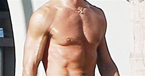 Justin Theroux Sexy Shirtless Stars Us Weekly