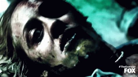 The Exorcist Exorocist Gif The Exorcist Exorocist Exorcism Discover Share Gifs