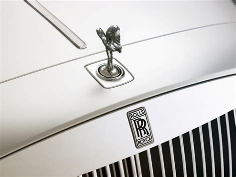The Rolls Royce Logo Symbol That Was Created For The Company