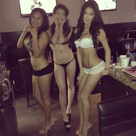 Bikini Waitresses From The Cafe Lu Pics