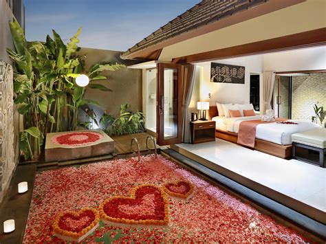 Top 5 Villas With Charming Pool Flower Decoration In Bali Insight Bali