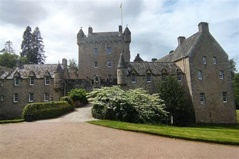 Inverness Tour Cawdor Castleculloden Battlefieldclava Cairns 2023