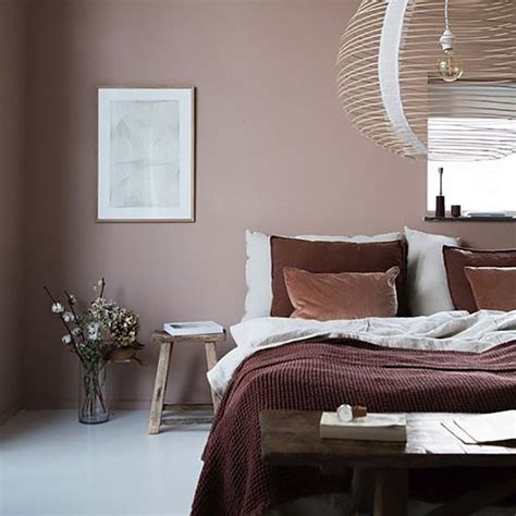 Sa Decor And Design Trend Alert Powerful Pink Bedroom