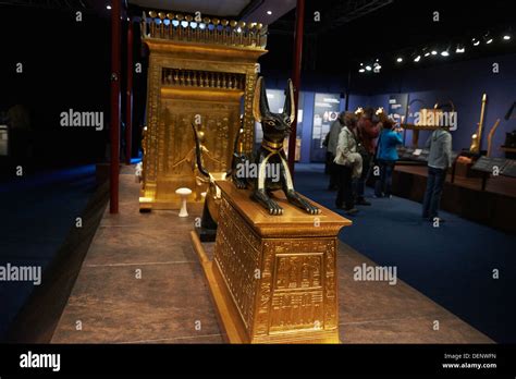 Tutankhamun King Tut His Tomb And His Treasures Stock Photo Alamy