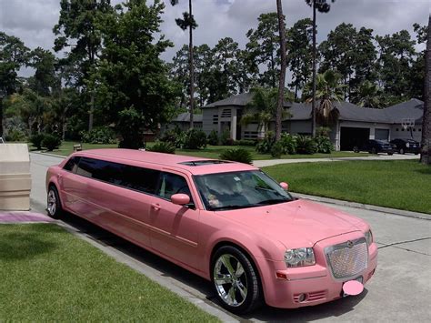 Pink Dream 10 Passenger Chrysler Limo Limo Service Houston Limousine