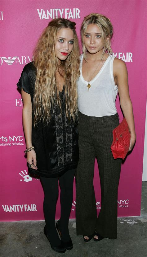 Mary Kate And Ashley Olsen At A Benefit Ashley Olsen Style 2000s