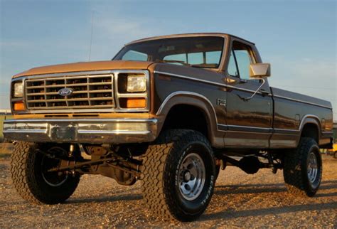 1983 Ford F250 Xl 4x4 1 Owner Factory Ac 302 V8 Classic Ford F