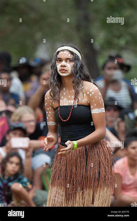 Aboriginal Woman Australia Banque D Image Et Photos Alamy