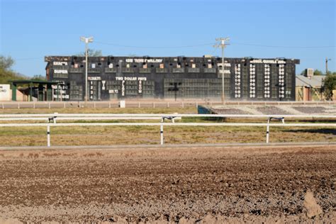 Live Dog Racing Comes To An End In Arizona Kjzz