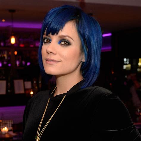 Lily Allens Blue Hair And Makeup Combo Looks Amazing